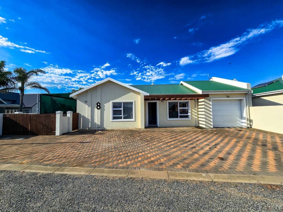 2 Bedroom Property for Sale in Stilbaai Wes Western Cape